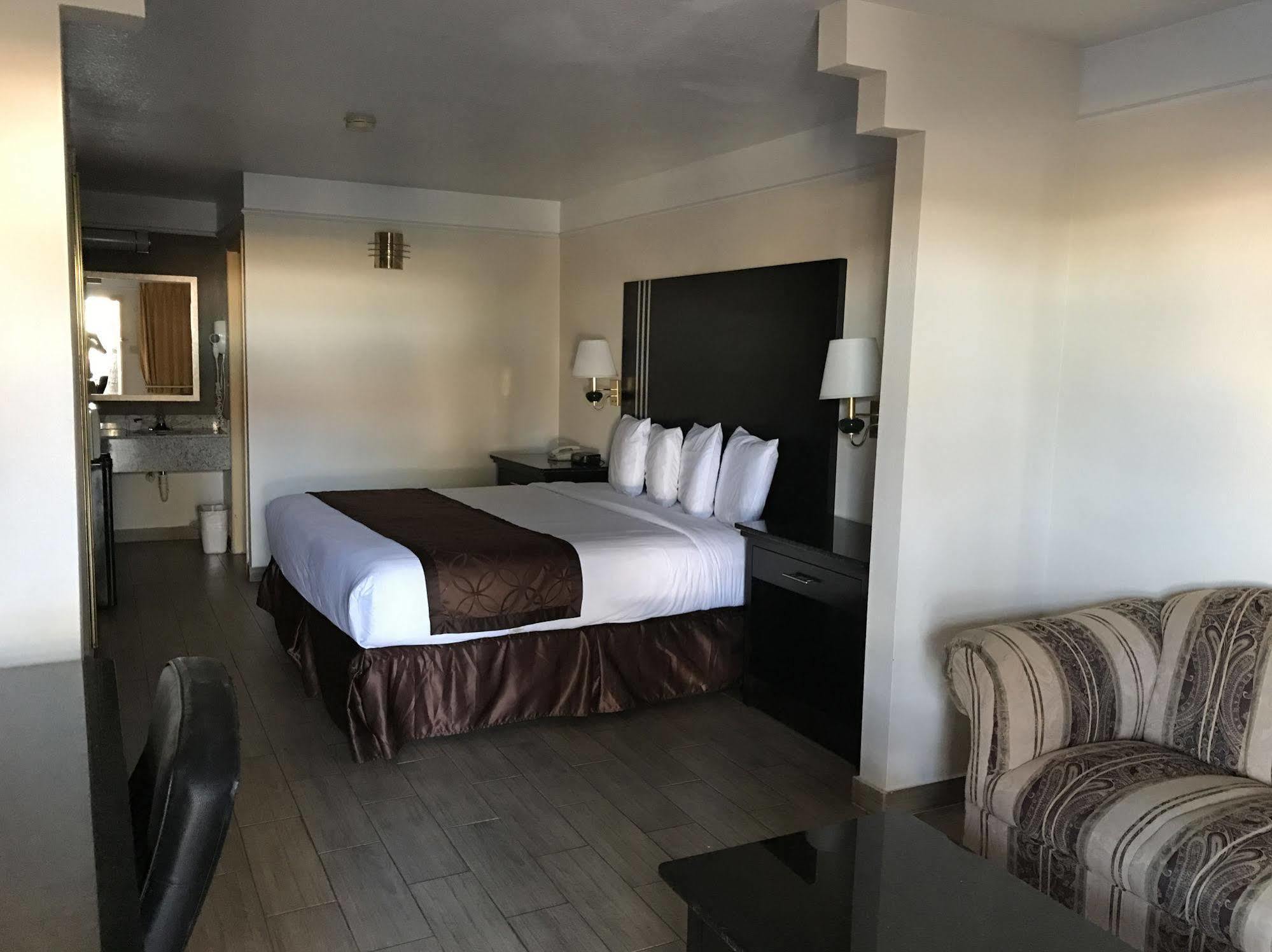 Texas & Pharr/san Juan Motel Pharr