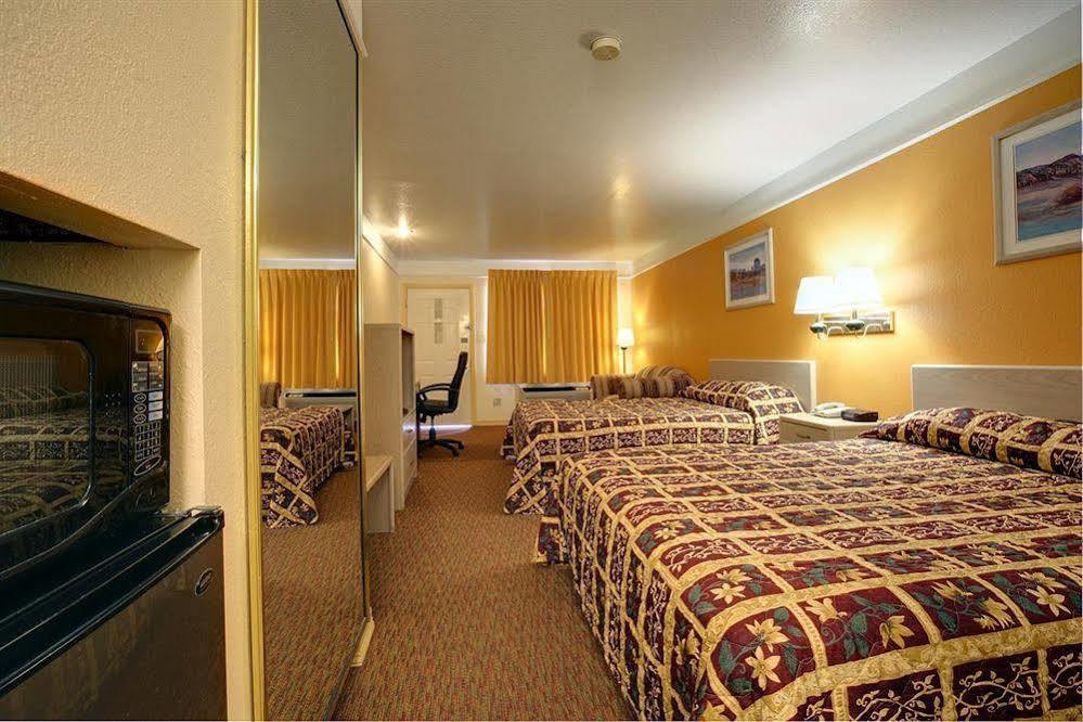Texas & Pharr/san Juan Motel Pharr