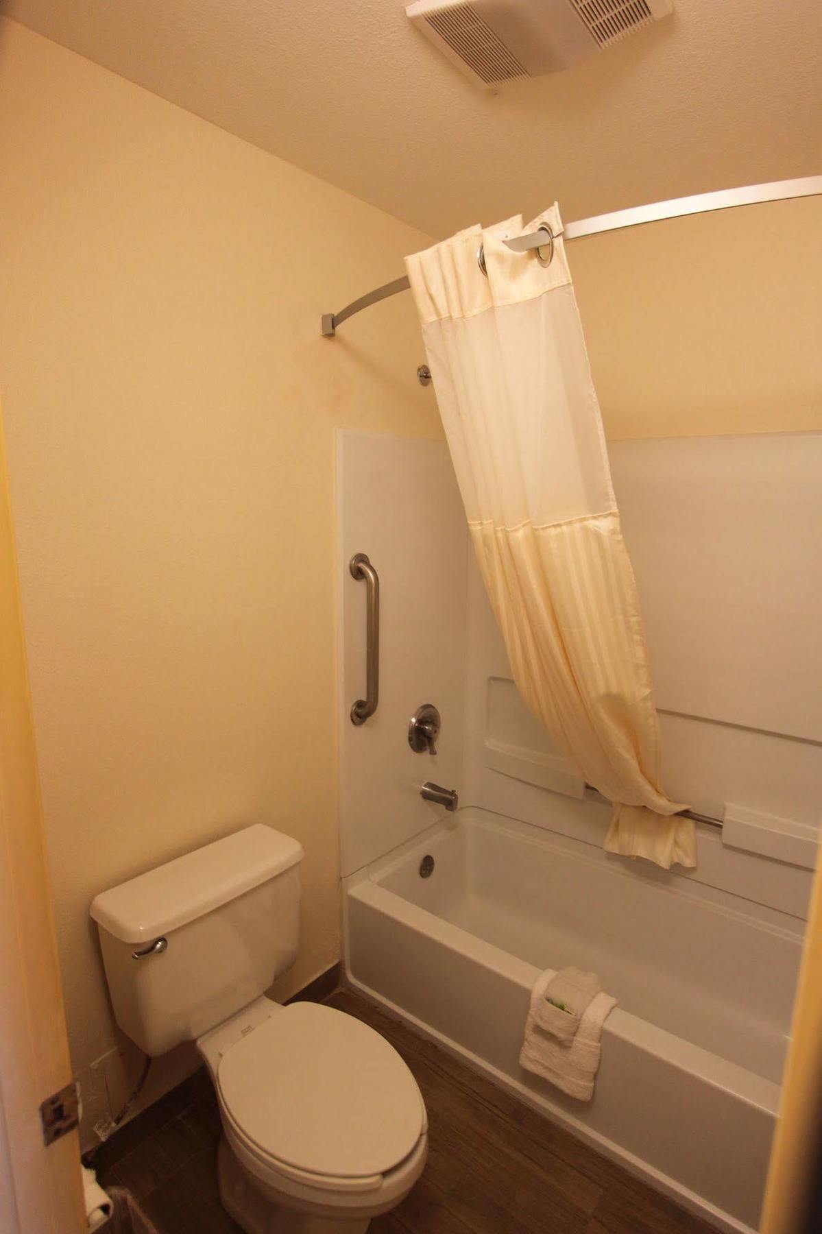 Texas & Pharr/san Juan Motel