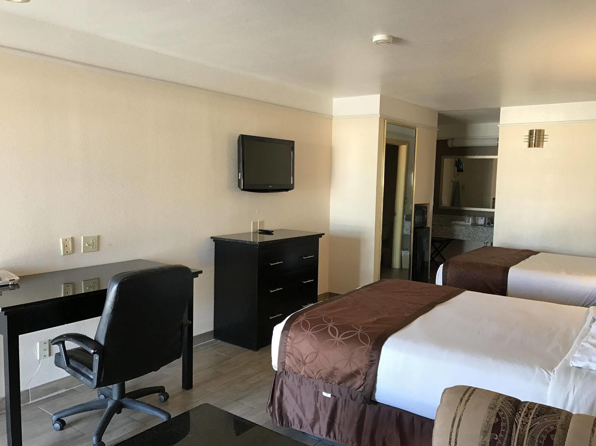 Texas & Pharr/san Juan Motel Pharr